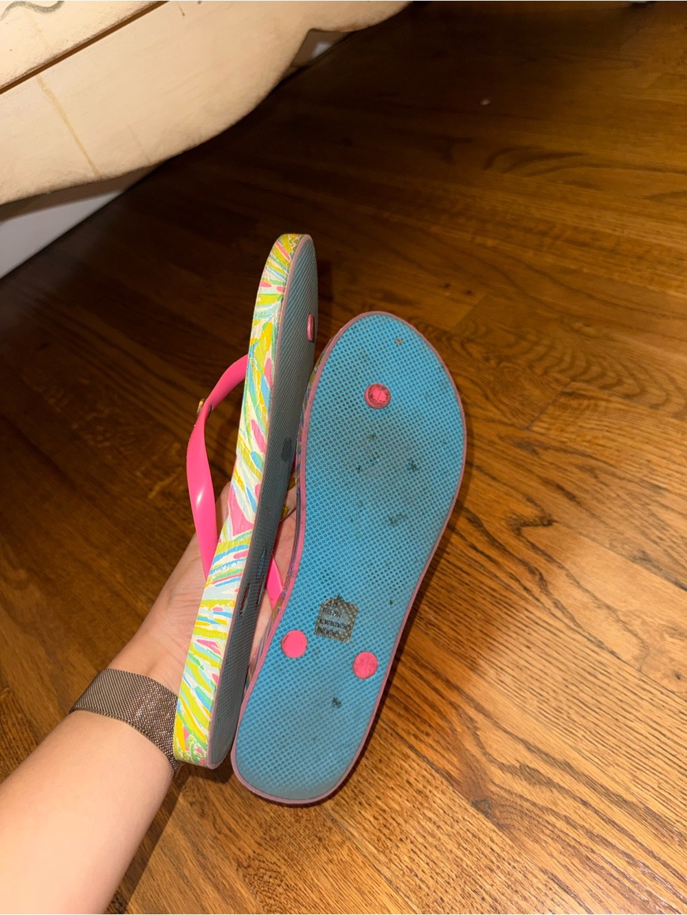 Lilly Pulitzer Pool Flip Flops size 9 - Picture 4 of 4